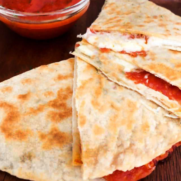 Pepperoni Quesadilla 100g salsa 5P