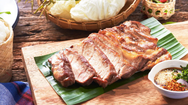 Spicy Grilled Pork Neck 2500g Nam Jim Sauce 100ml