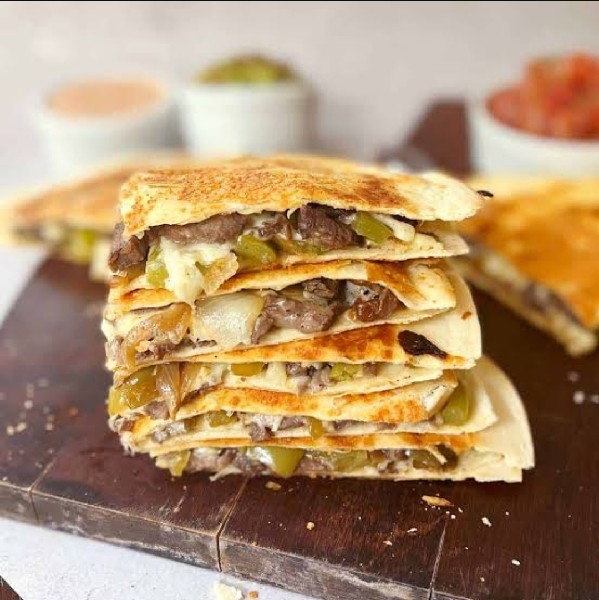 Steak Quesadilla 100g salsa