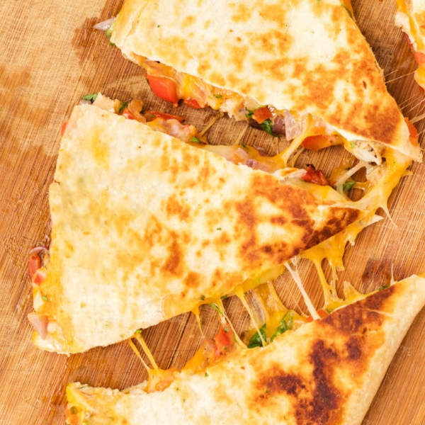 Chicken Quesadilla 100g salsa